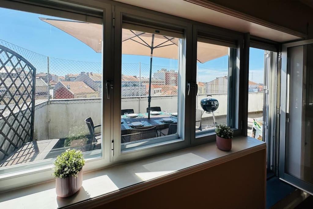 Renovado Com Ac, 2 Wc Completos, Terraco E Garagem Lejlighed Porto Eksteriør billede