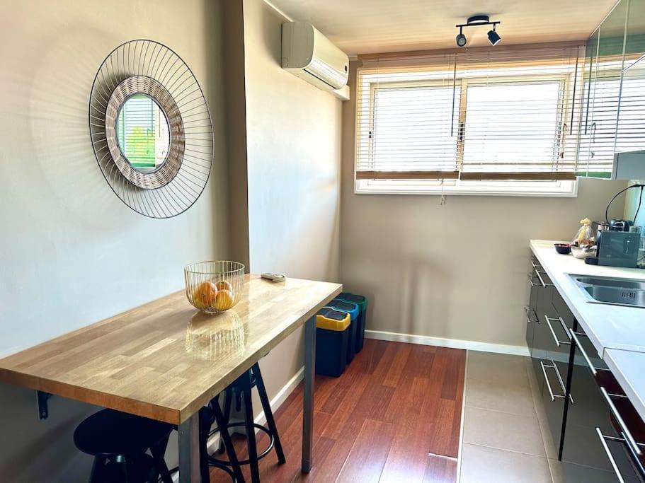 Renovado Com Ac, 2 Wc Completos, Terraco E Garagem Lejlighed Porto Eksteriør billede