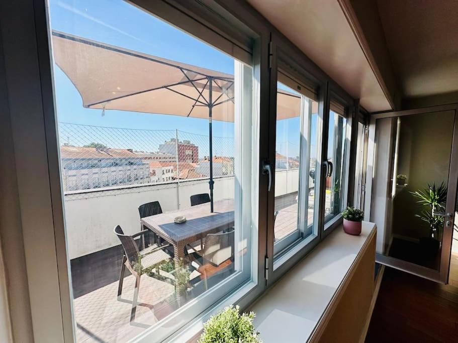 Renovado Com Ac, 2 Wc Completos, Terraco E Garagem Lejlighed Porto Eksteriør billede